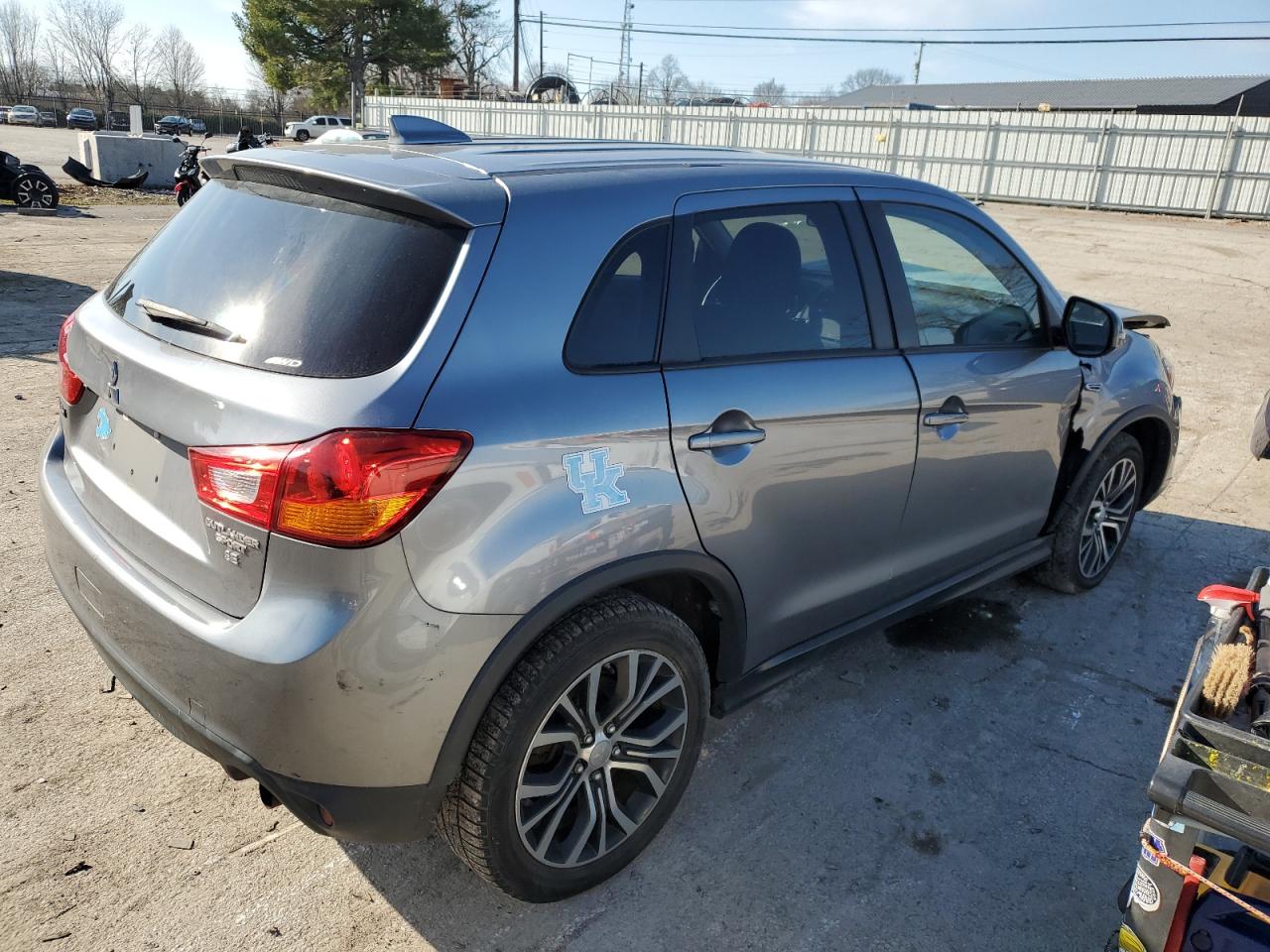 2017 Mitsubishi Outlander VIN JA4AR3AW0HZ018367 Copart auction photo, front end / side damage thumbnail 3