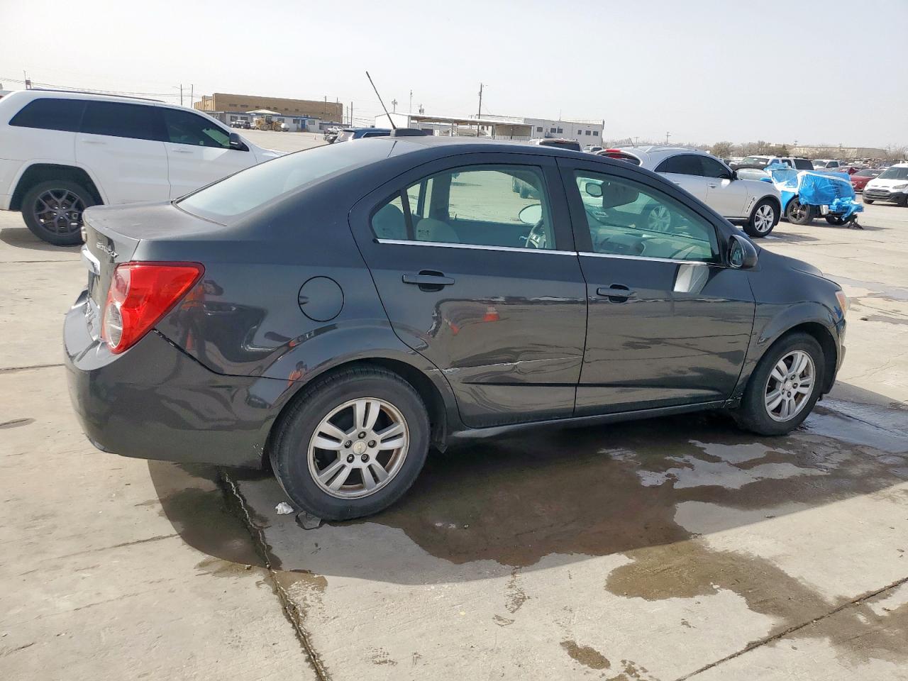 2015 Chevrolet Sonic VIN 1G1JC5SH9F4100748 Copart auction photo, front end / rear end damage thumbnail 3