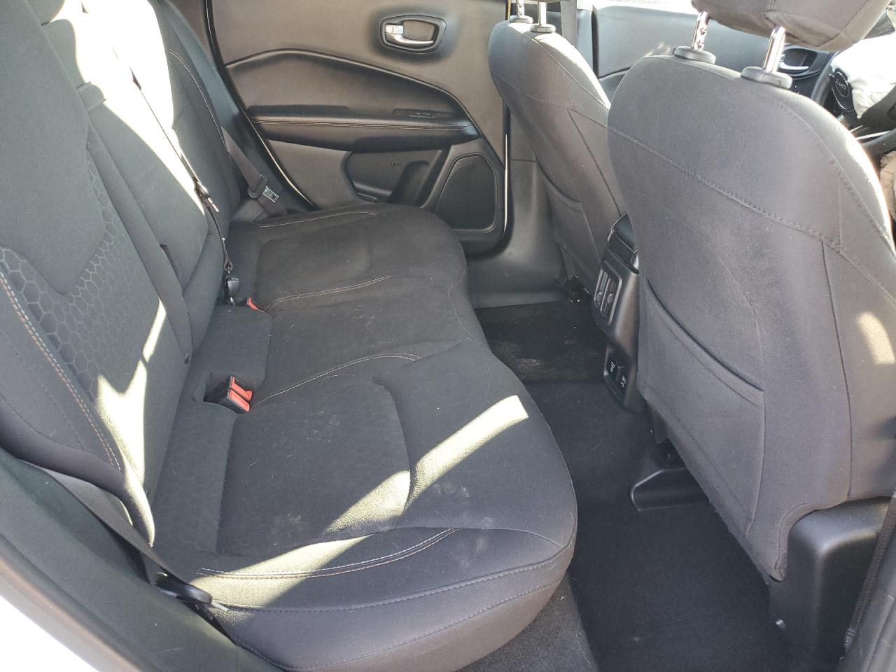2018 Jeep Compass VIN 3C4NJCAB6JT468307 Copart auction photo, front end / mechanical damage thumbnail 11