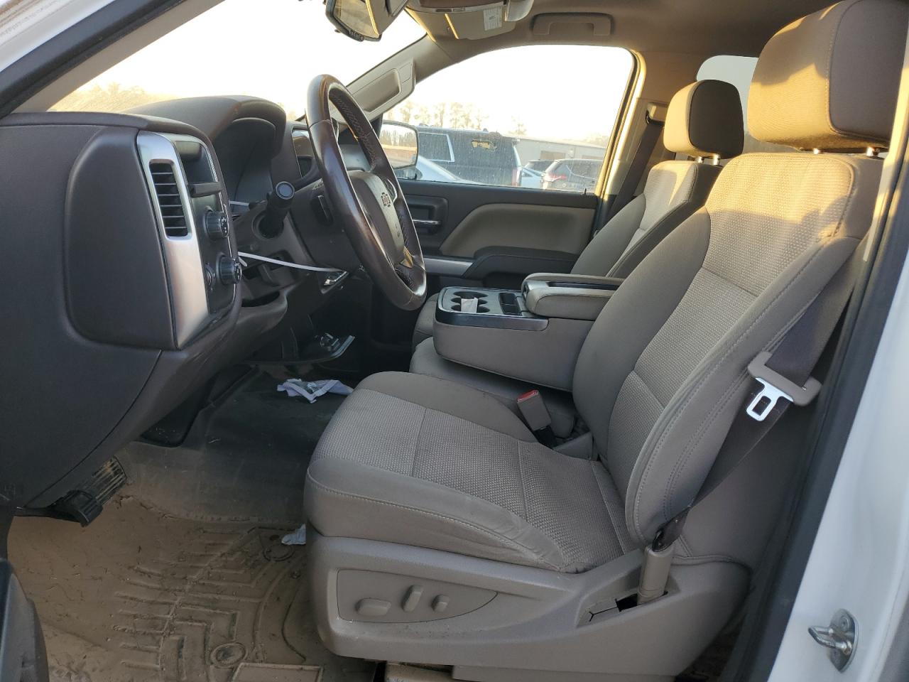 2017 Chevrolet Silverado VIN 3GCUKREC1HG172743 Copart auction photo, water/flood damage thumbnail 7