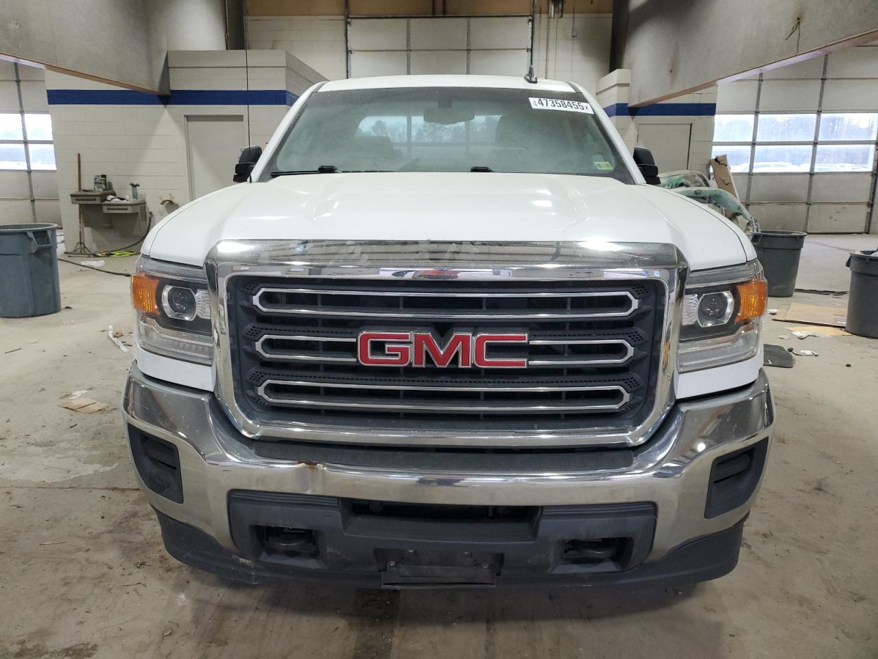 2018 GMC Sierra VIN 1GT12REG9JF178433 Copart auction photo, burn - engine damage thumbnail 5