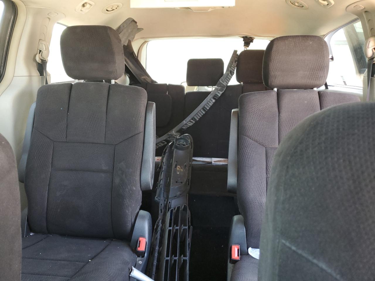 2011 Chrysler Town & Country VIN 2A4RR5DG6BR633879 Copart auction photo, front end damage thumbnail 10