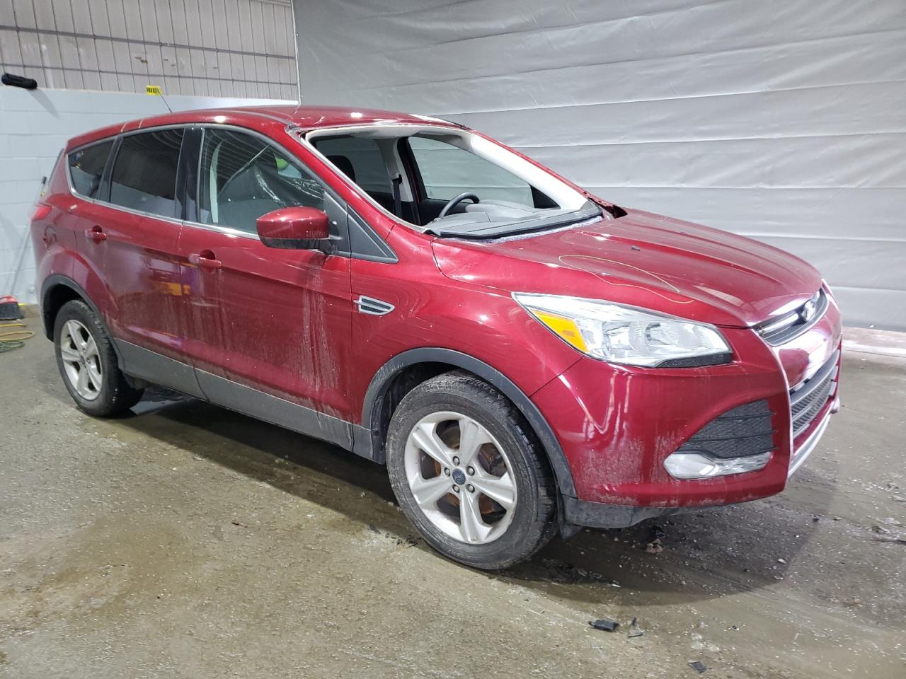 2016 Ford Escape VIN 1FMCU9GX4GUB42259 Copart auction photo, top/roof / front end damage thumbnail 4