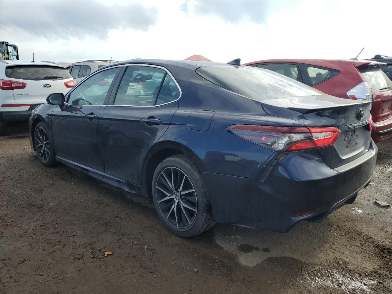 2021 Toyota Camry VIN 4T1G11AK8MU582084 Copart auction photo, front end damage thumbnail 2