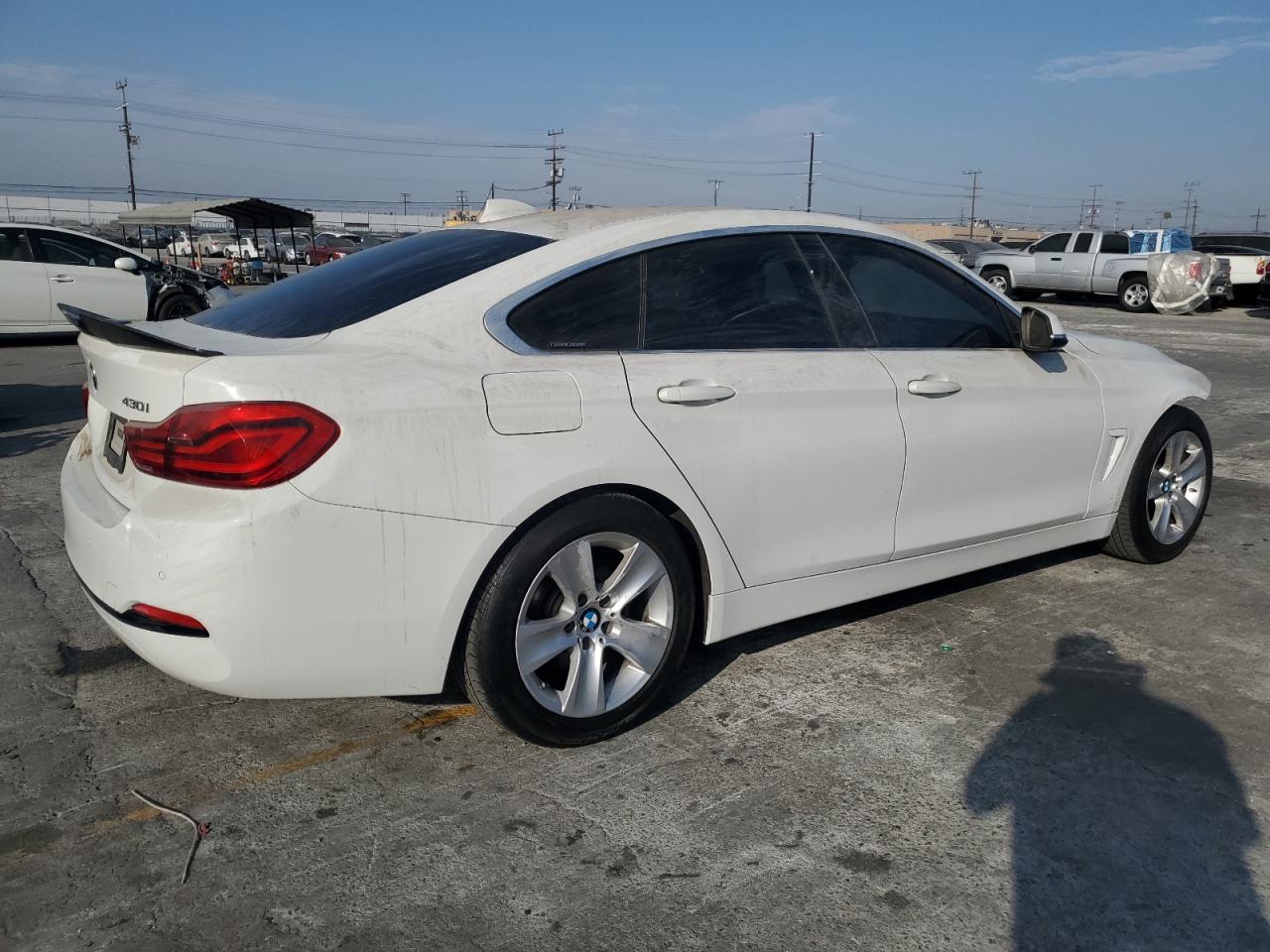 2019 BMW 4er VIN WBA4J1C57KBM17373 Copart auction photo, front end damage thumbnail 3