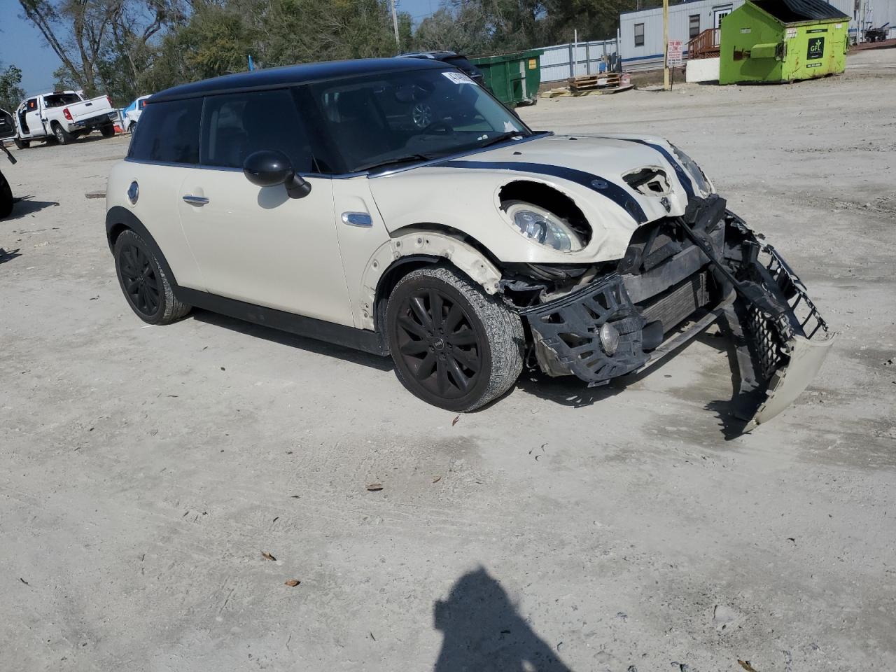2016 MINI Cooper VIN WMWXP7C53G3B33144 Copart auction photo, front end / rear end damage thumbnail 4