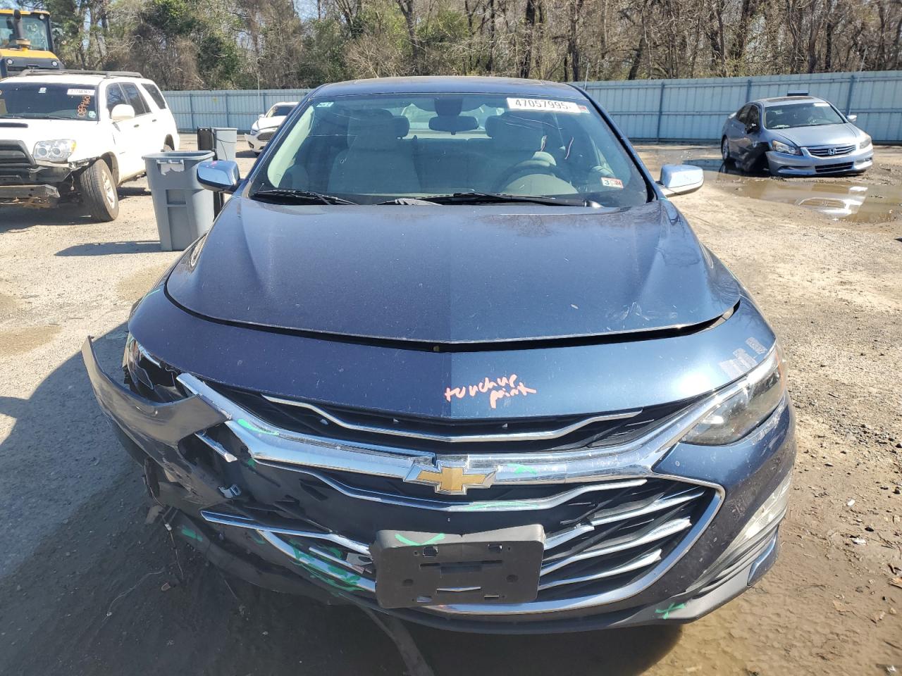 2019 Chevrolet Malibu VIN 1G1ZD5ST2KF146828 Copart auction photo, side / minor dent/scratches damage thumbnail 5