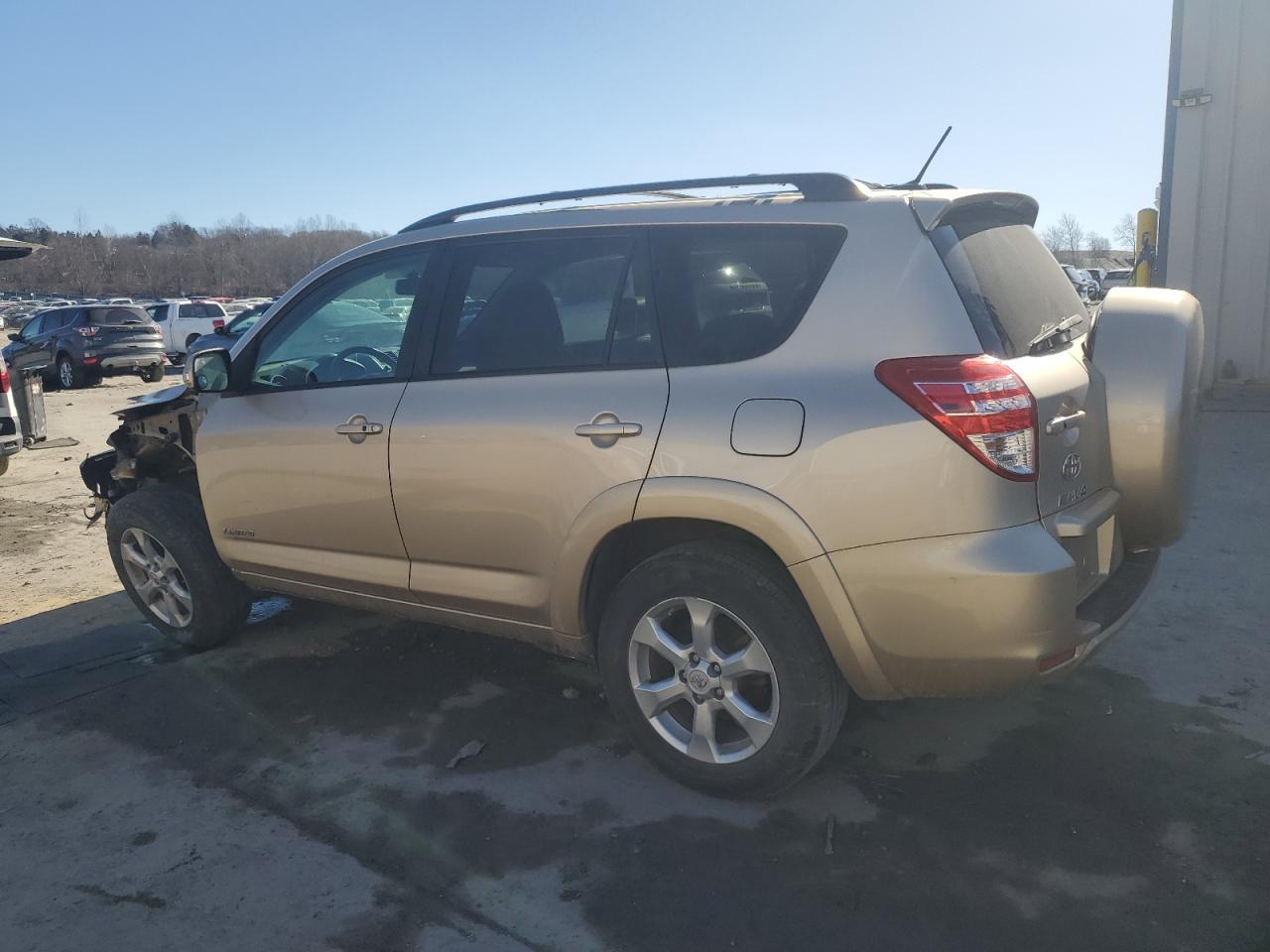 2011 Toyota RAV 4 VIN 2T3DF4DV0BW098426 Copart auction photo, front end / side damage thumbnail 2
