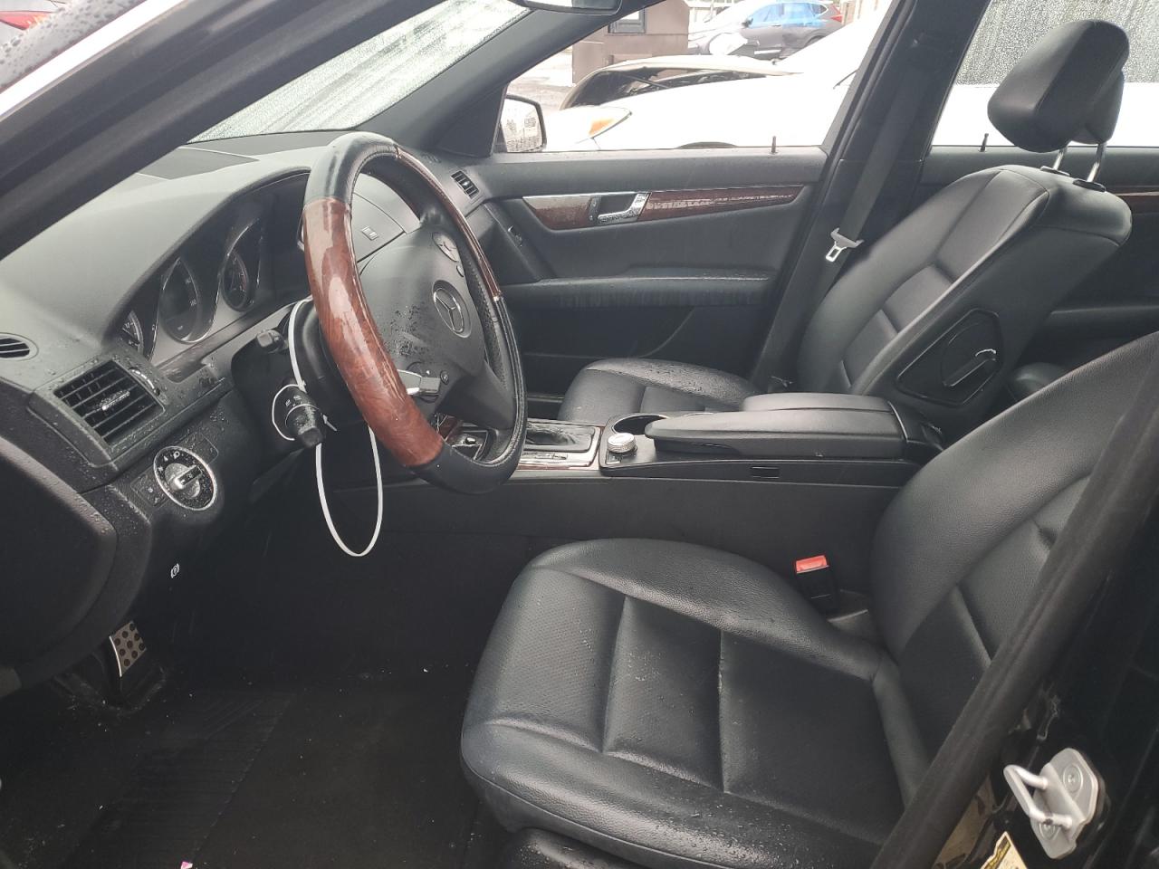 2011 Mercedes-Benz C-klasse VIN WDDGF8BB7BR156695 Copart auction photo, front end damage thumbnail 7