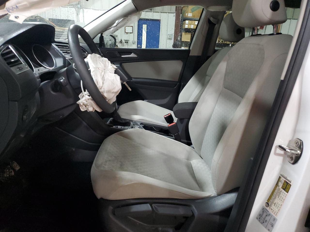 2020 Volkswagen Tiguan VIN 3VV0B7AX9LM086877 Copart auction photo, front end / side damage thumbnail 7
