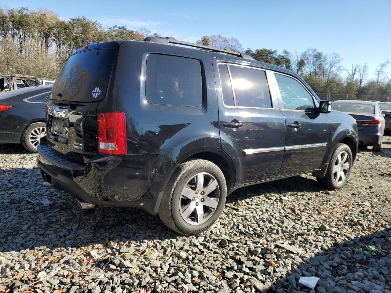 2014 Honda Pilot VIN 5FNYF4H98EB054361 Copart auction photo, water/flood / top/roof damage thumbnail 3