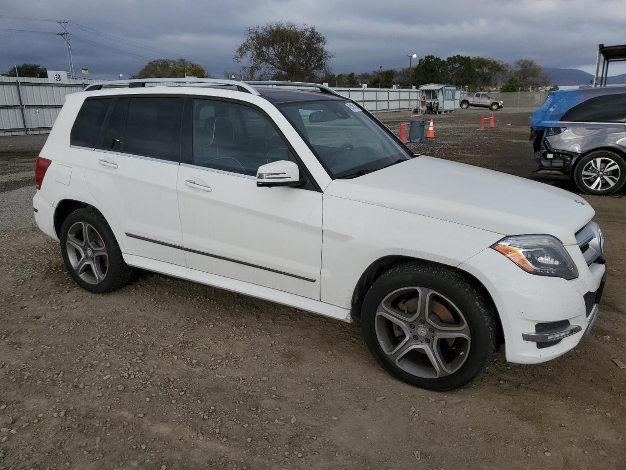 2014 Mercedes-Benz GLK-klasse VIN WDCGG0EB8EG213114 Copart auction photo, rear end damage thumbnail 4