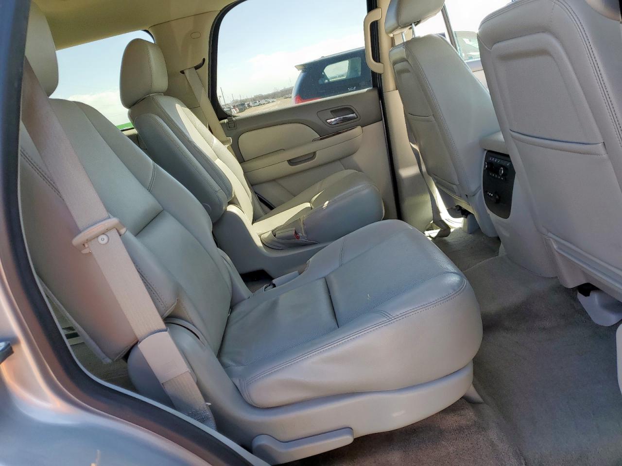 2013 Chevrolet Tahoe VIN 1GNSKCE00DR170283 Copart auction photo, front end damage thumbnail 11