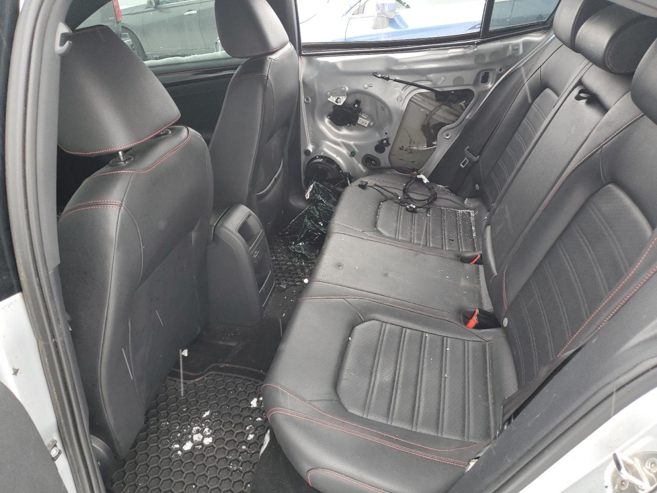 2016 Volkswagen Jetta VIN 3VW4T7AJ3GM315131 Copart auction photo, side / rear end damage thumbnail 11