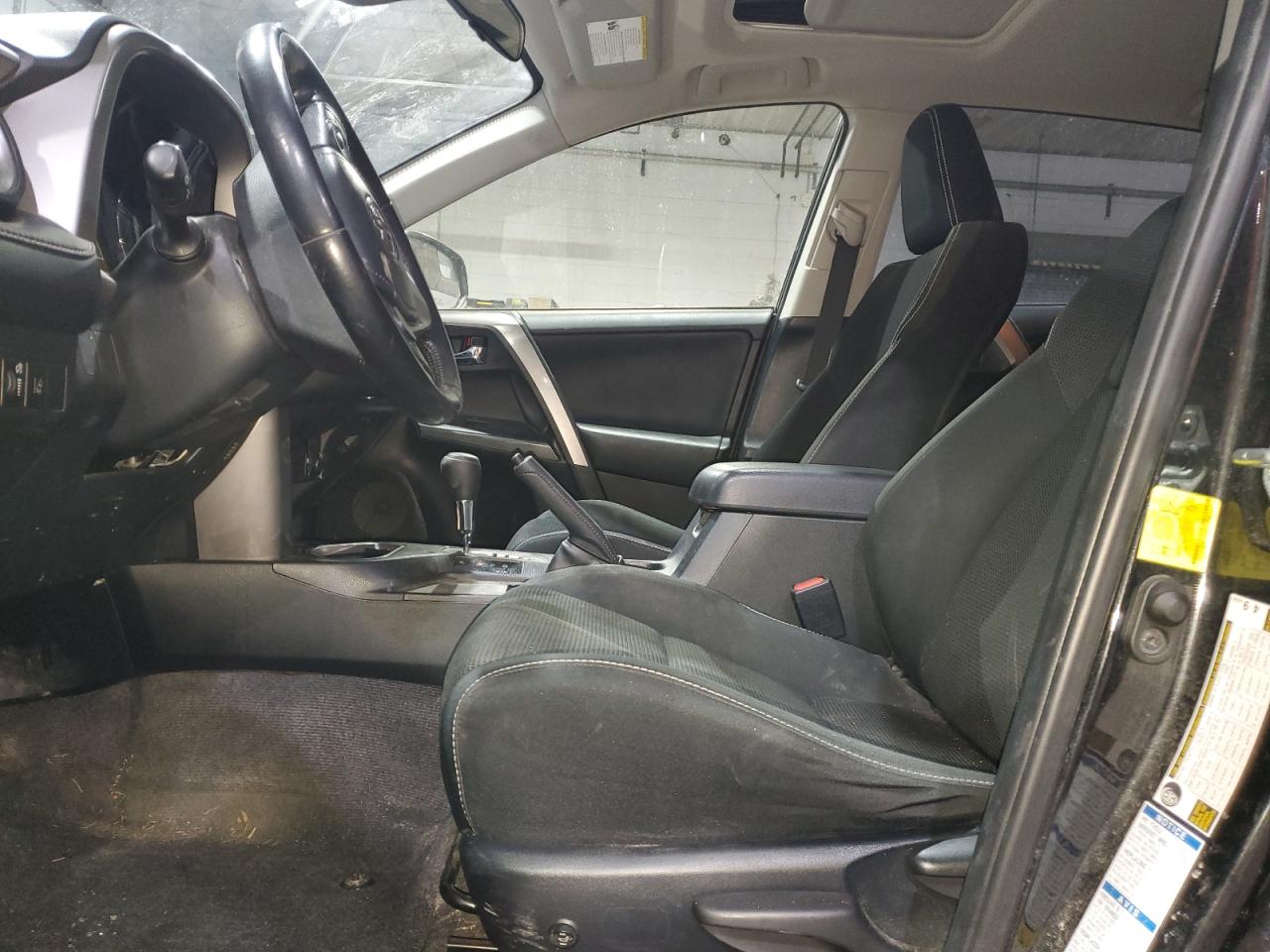 2017 Toyota RAV 4 VIN JTMRJREV8HD115169 Copart auction photo, rear end / side damage thumbnail 7