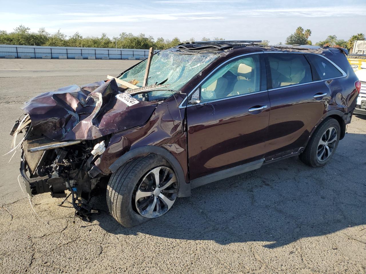 2016 KIA Sorento VIN 5XYPH4A5XGG183081