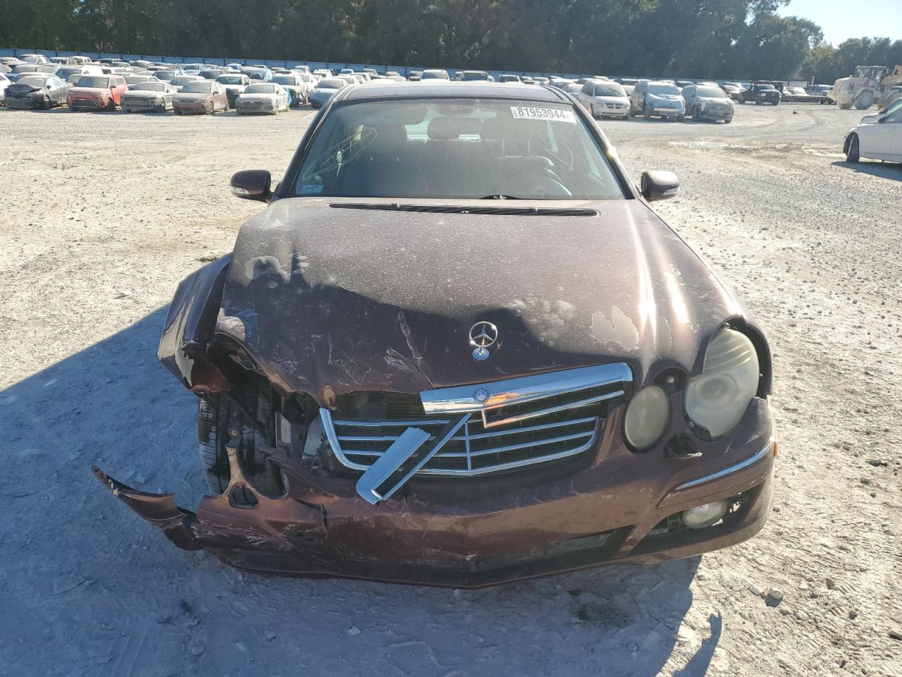 2007 Mercedes-Benz E-klasse VIN WDBUF56XX7B091194 Copart auction photo, front end damage thumbnail 5