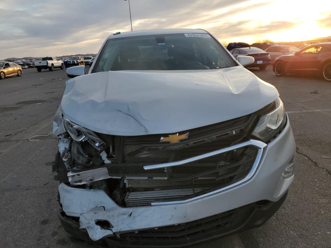 2019 Chevrolet Equinox VIN 2GNAXUEV2K6164430 Copart auction photo, front end damage thumbnail 5