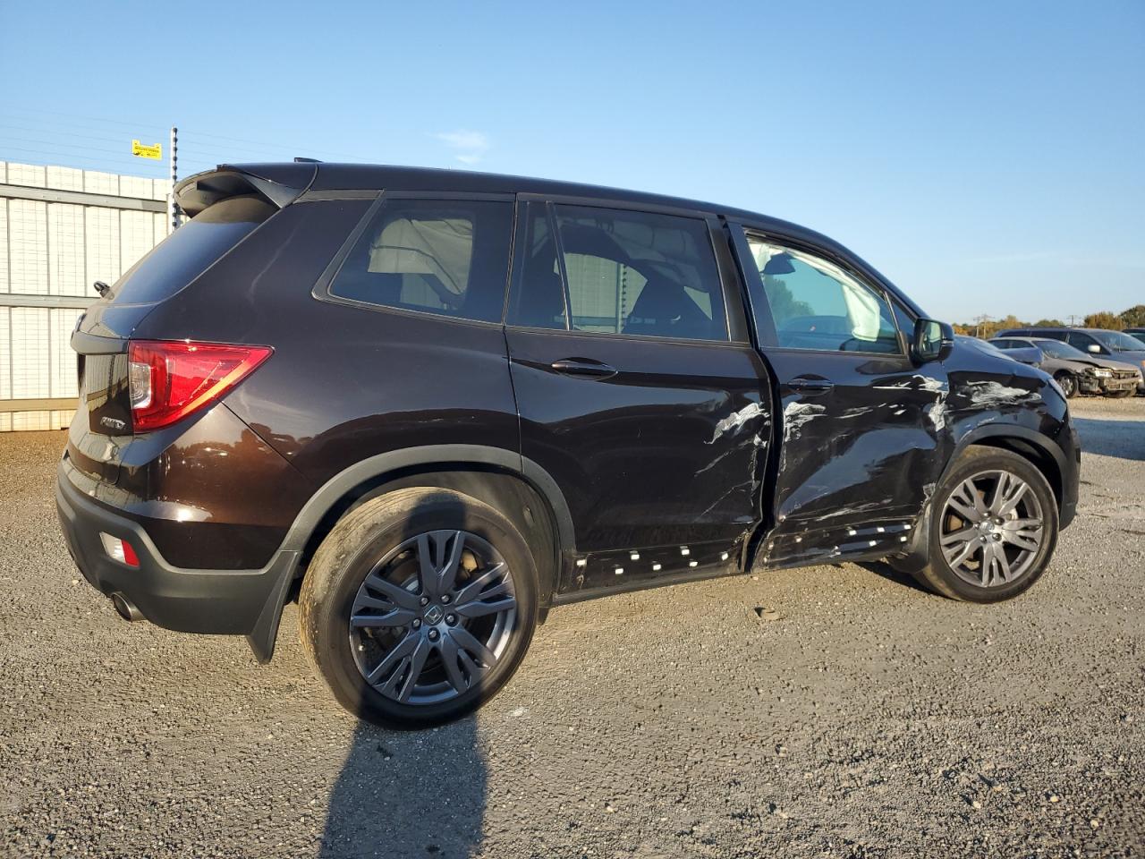 2019 Honda Passport VIN 5FNYF8H57KB006155 Copart auction photo, side / undercarriage damage thumbnail 3