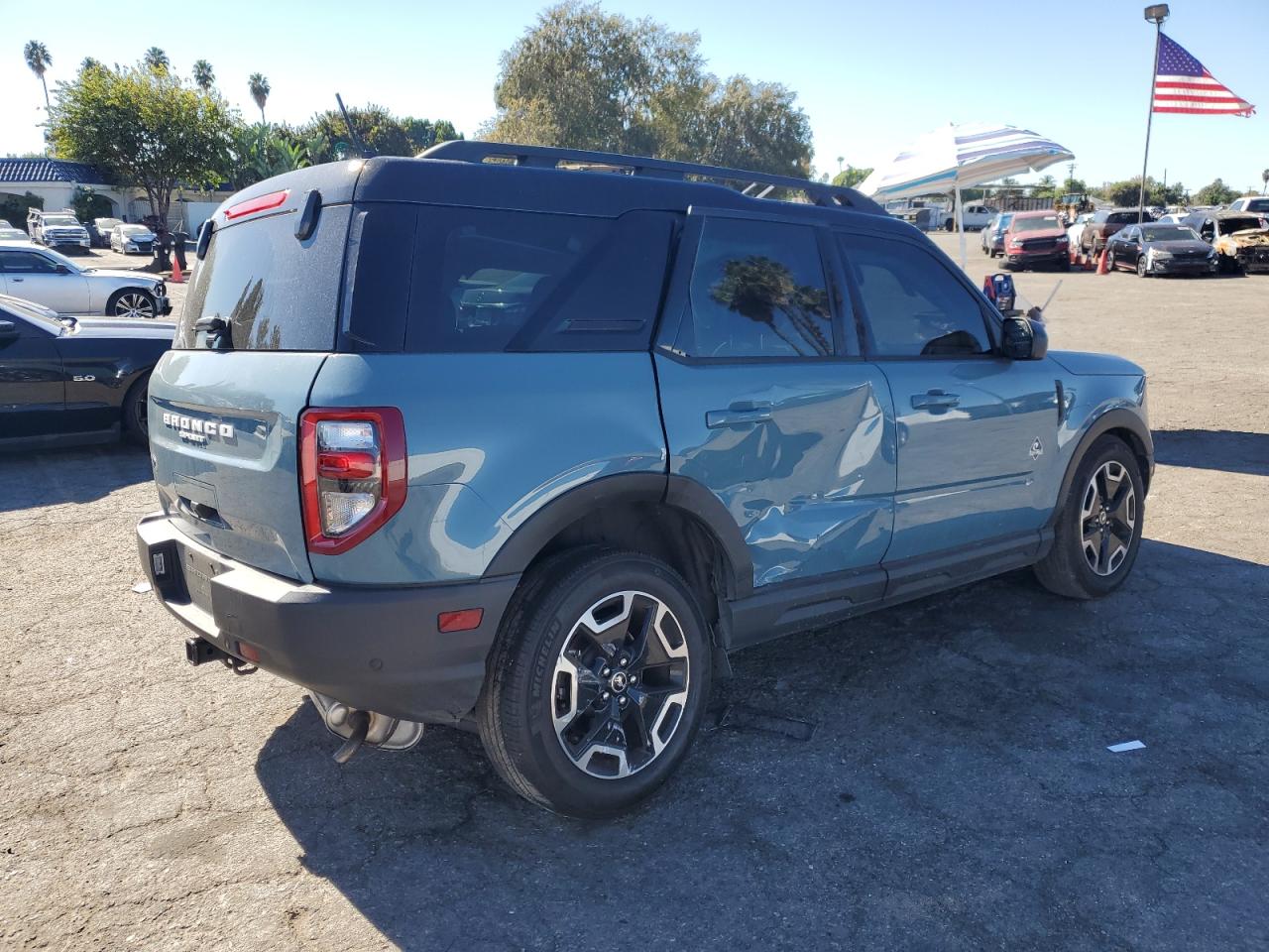 2022 Ford Bronco VIN 3FMCR9C69NRD82801 Copart auction photo, rollover / side damage thumbnail 3