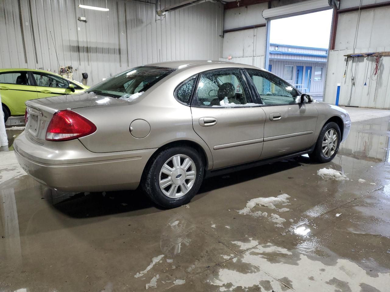 2005 Ford Taurus VIN 1FAFP56U05A184344 Copart auction photo, side / rear end damage thumbnail 3