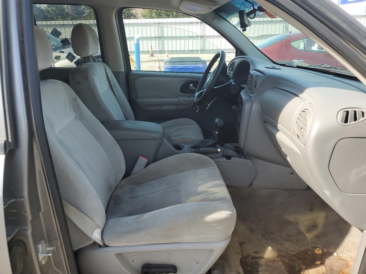2007 Chevrolet TrailBlazer VIN 1GNDS13S772300266 Copart auction photo, side / front end damage thumbnail 7