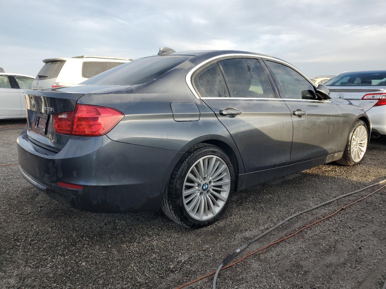 2014 BMW 3er VIN WBA3A5C58EJ464585 Copart auction photo, water/flood damage thumbnail 3