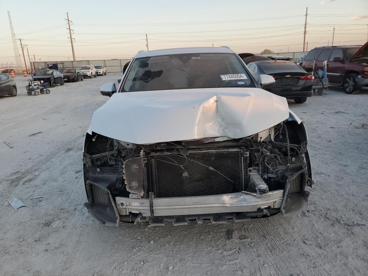 2020 Audi Q7 VIN WA1VXAF7XLD003538 Copart auction photo, front end damage thumbnail 5