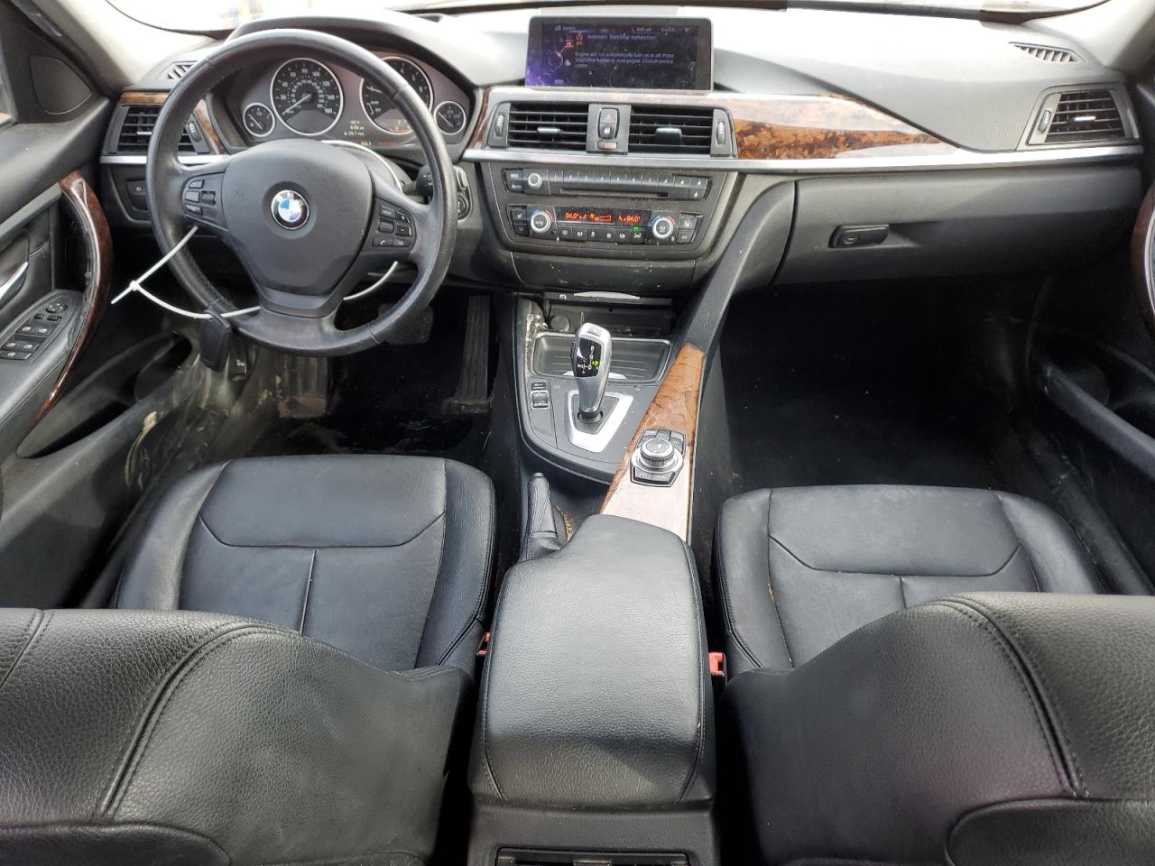 2013 BMW 1er VIN WBA3F9C57DF145477 Copart auction photo, rear end / missing/altered vin damage thumbnail 8