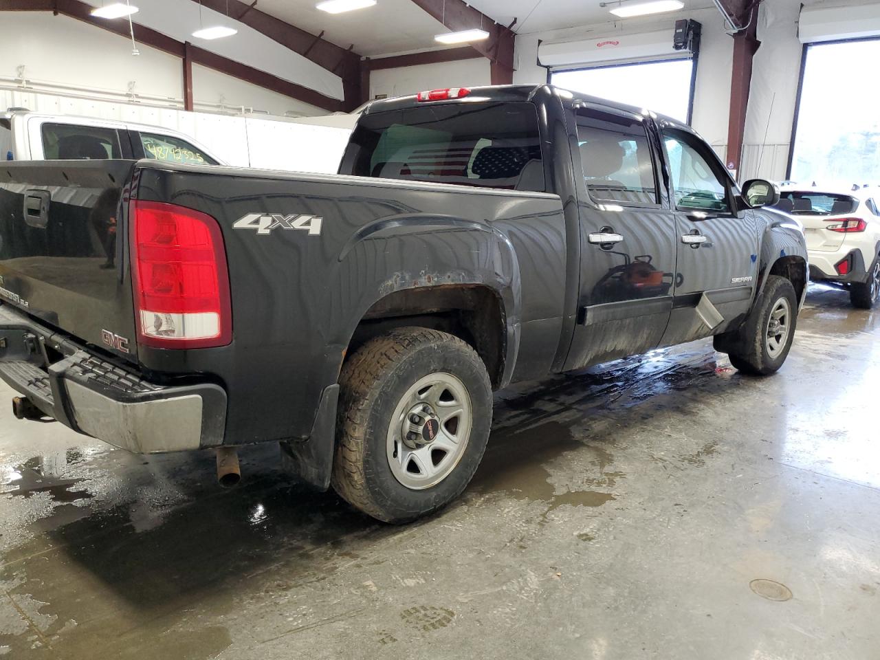 2011 GMC Sierra VIN 3GTP2VEA1BG395859 Copart auction photo, normal wear / side damage thumbnail 3
