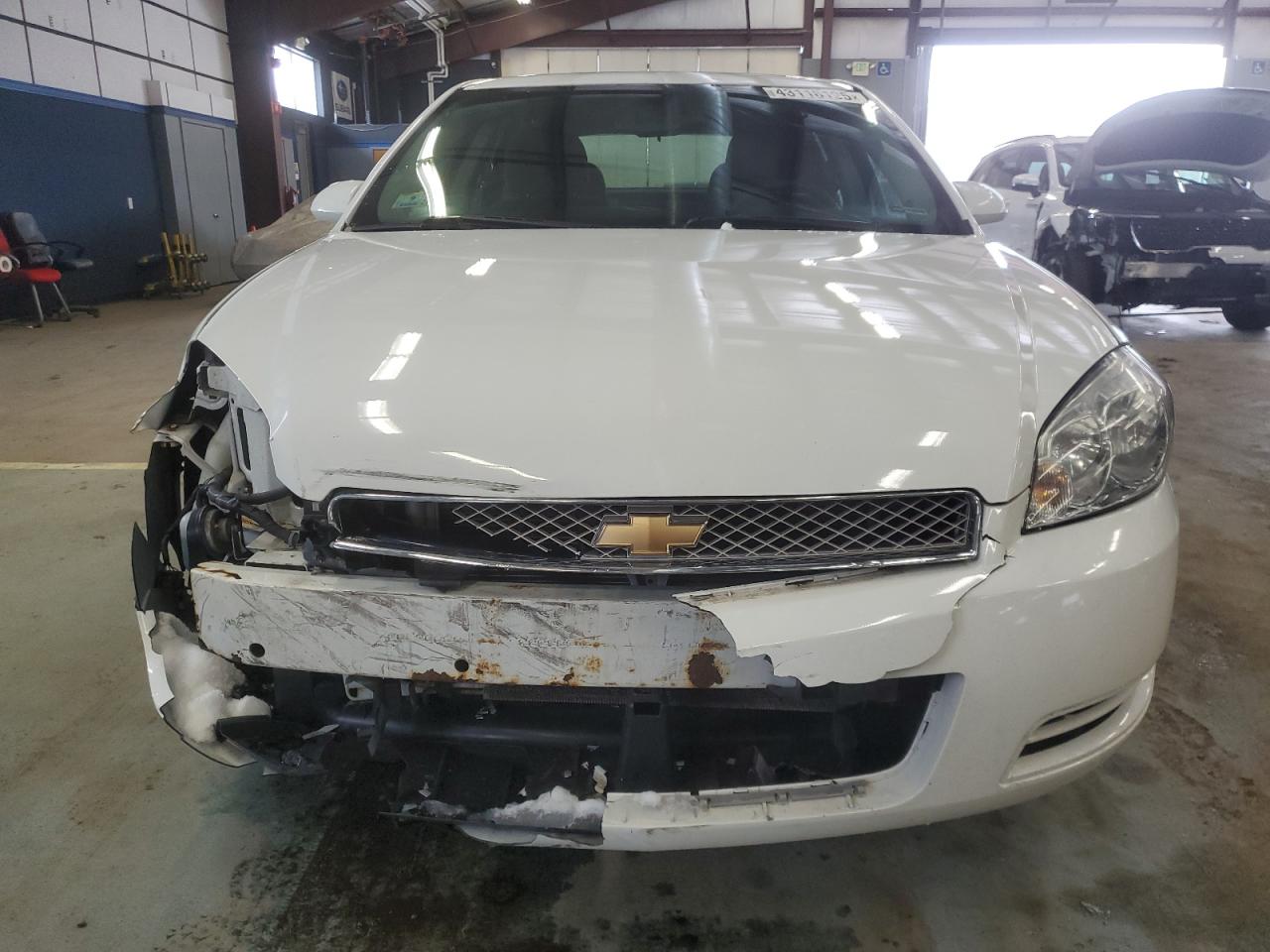 2015 Chevrolet Impala VIN 2G1WA5E32F1145229 Copart auction photo, front end / minor dent/scratches damage thumbnail 5