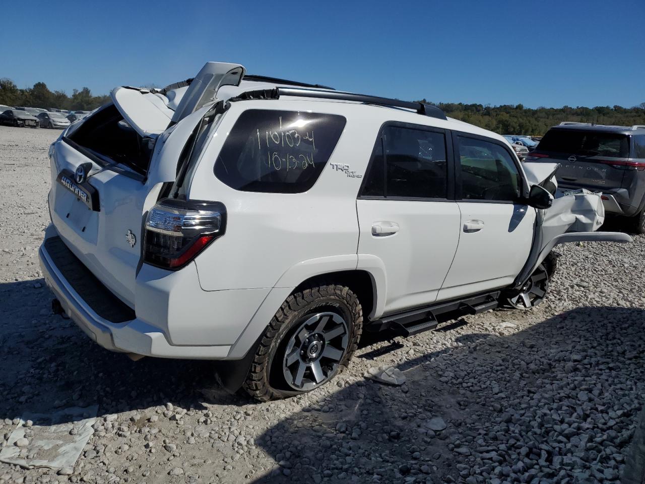 2020 Toyota 4Runner VIN JTEBU5JR3L5800091 Copart auction photo, all over damage thumbnail 3