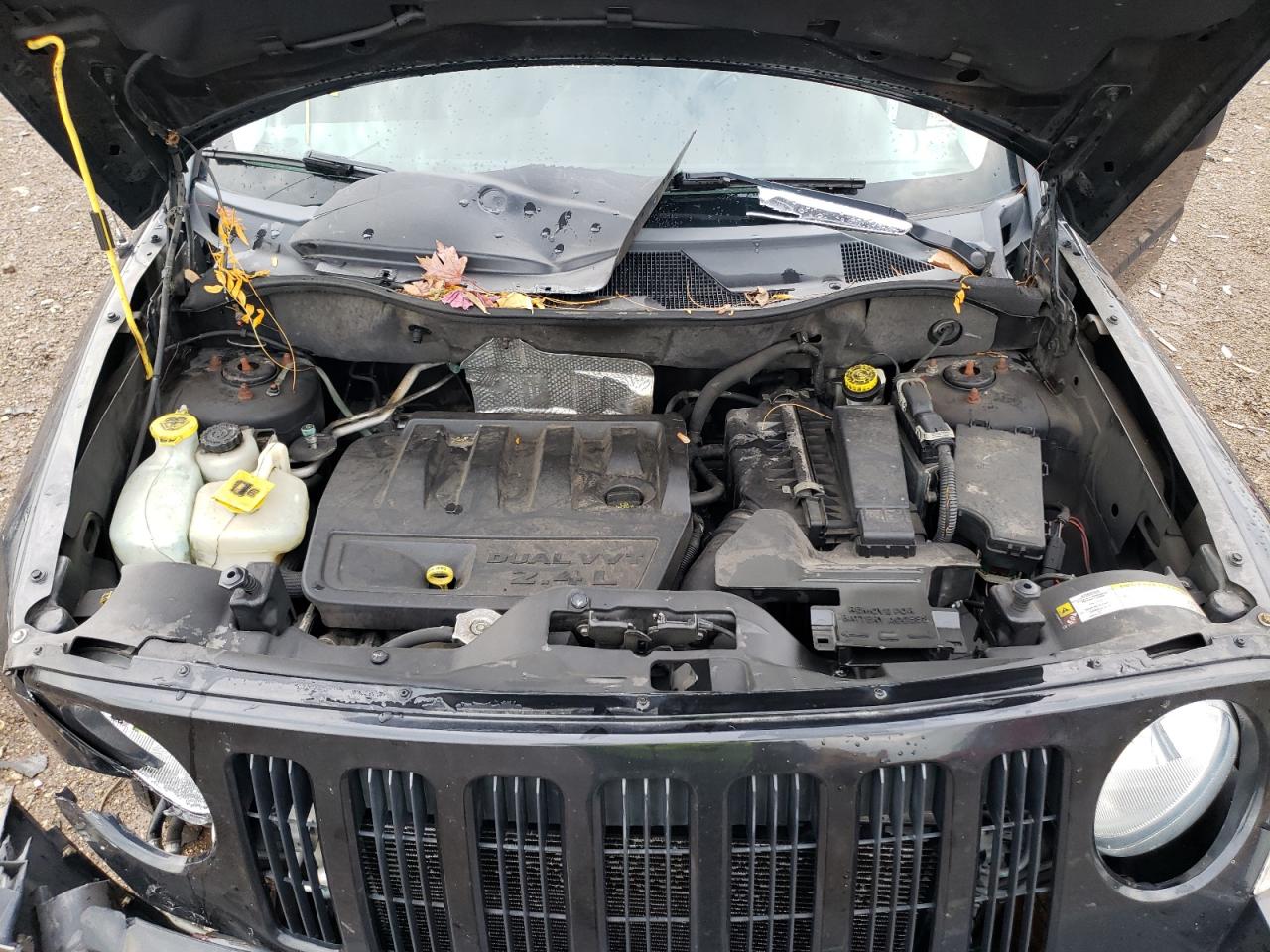 2010 Jeep Liberty (Patriot) VIN 1J4NT2GB5AD525818 Copart auction photo, front end / side damage thumbnail 7