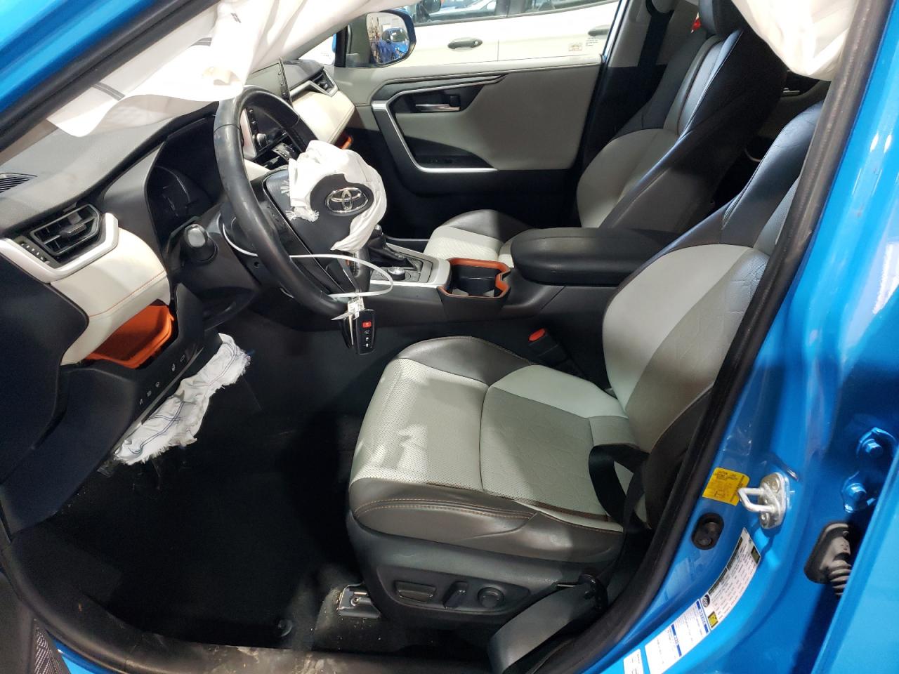 2019 Toyota RAV 4 VIN 2T3J1RFV3KC059990 Copart auction photo, front end / hail damage thumbnail 7