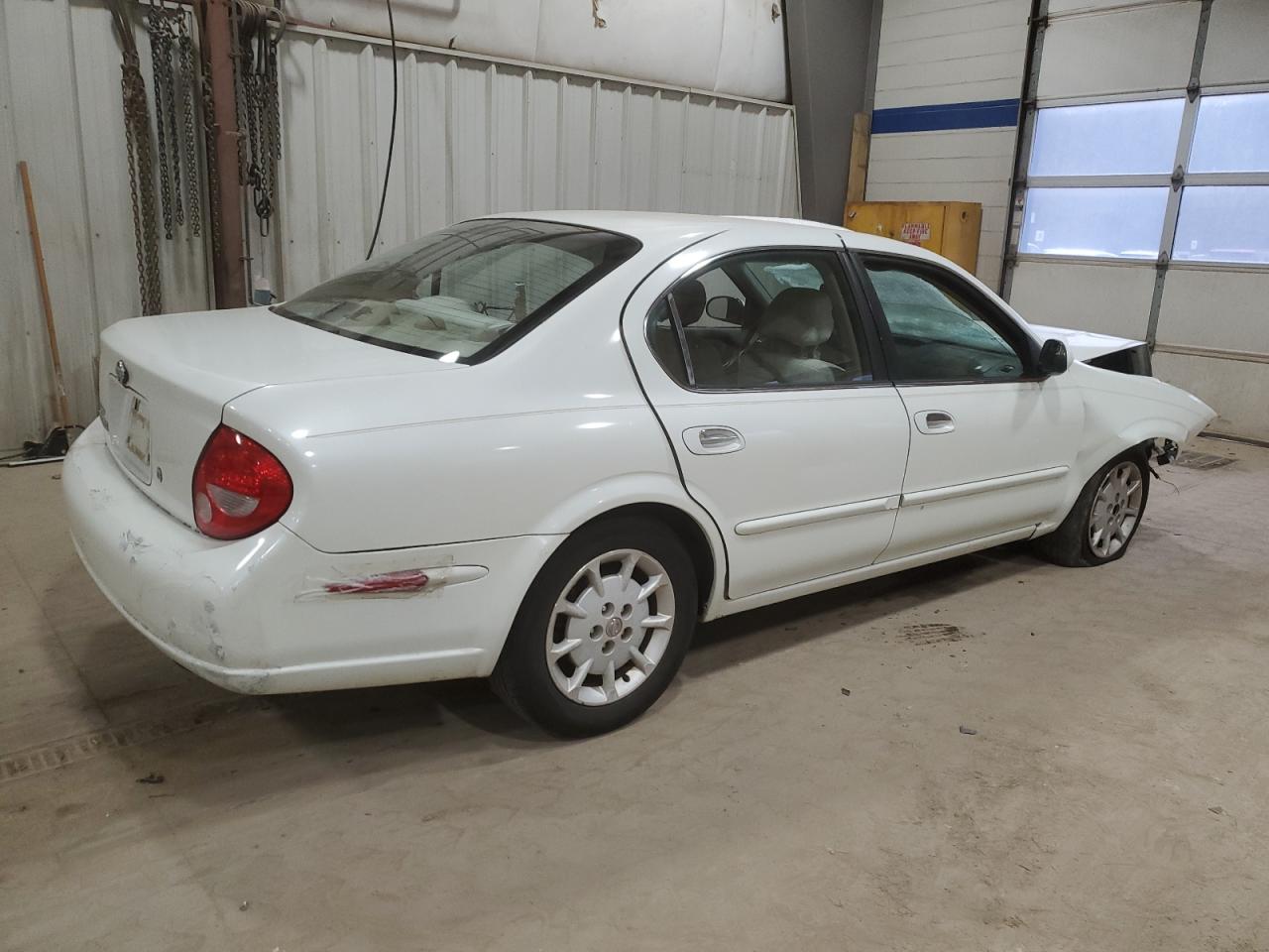 2000 Nissan Maxima VIN JN1CA31D3YT709810 Copart auction photo, front end / mechanical damage thumbnail 3