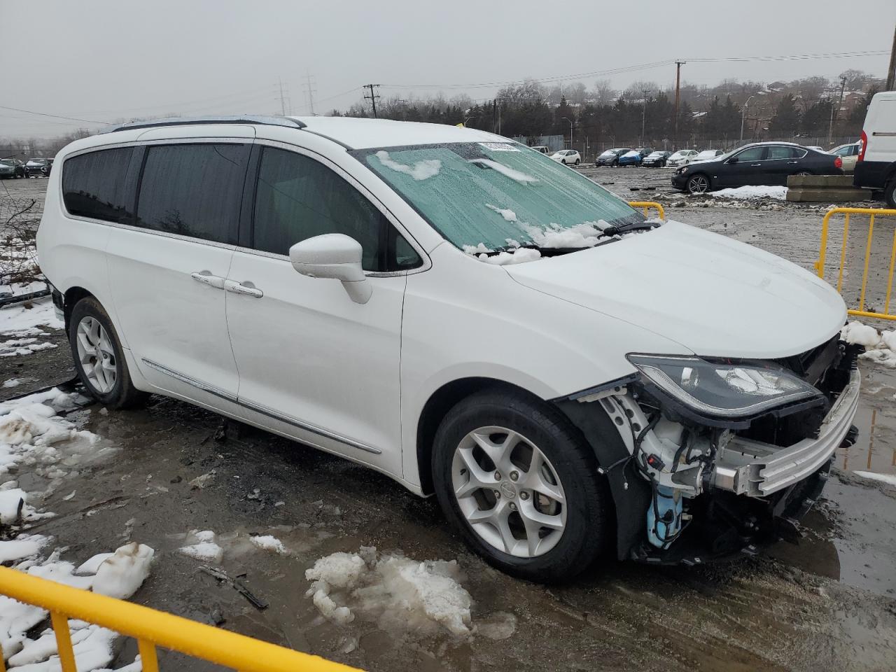2018 Chrysler Pacifica VIN 2C4RC1EG5JR197653 Copart auction photo, stripped / all over damage thumbnail 4
