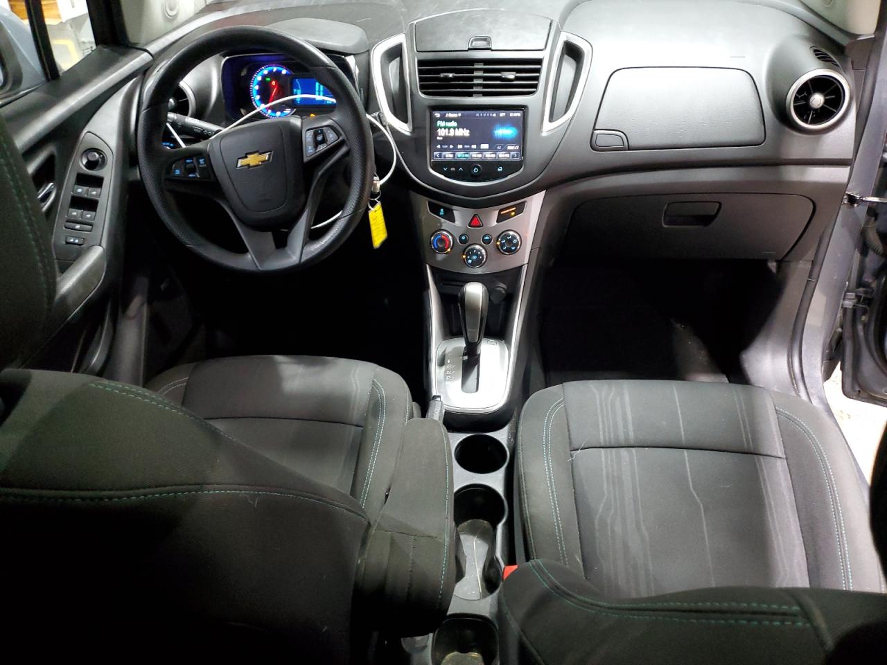 2015 Chevrolet Trax VIN KL7CJRSB8FB088562 Copart auction photo, front end / minor dent/scratches damage thumbnail 8