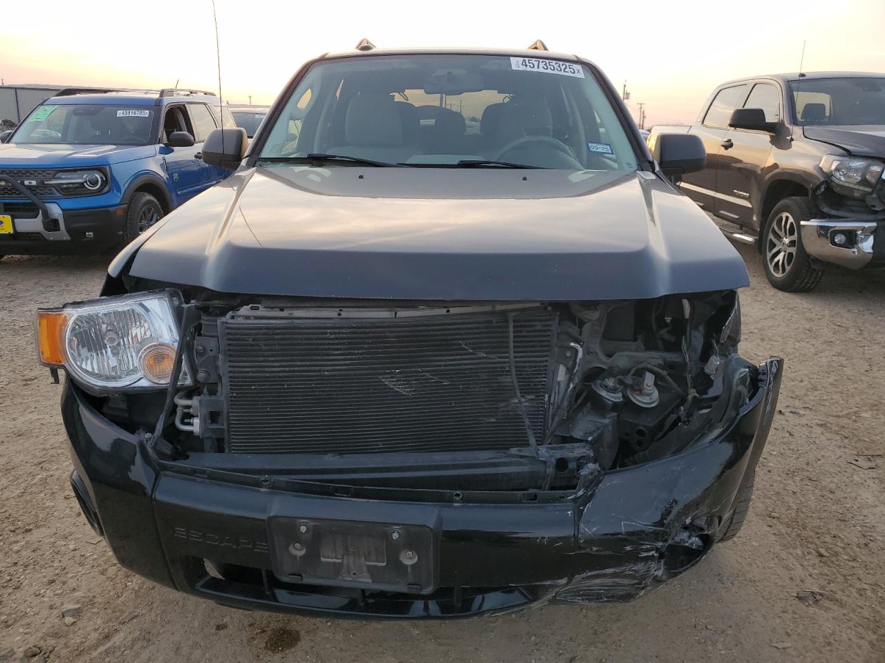 2010 Ford Escape VIN 1FMCU9DG3AKB66575 Copart auction photo, front end / minor dent/scratches damage thumbnail 5