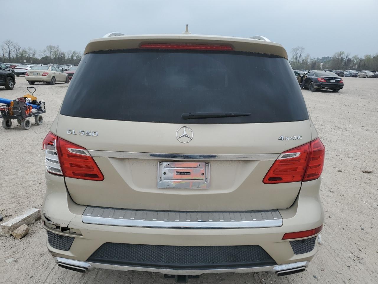 2013 Mercedes-Benz GL-klasse VIN 4JGDF7DE7DA138385 Copart auction photo, front end / minor dent/scratches damage thumbnail 6
