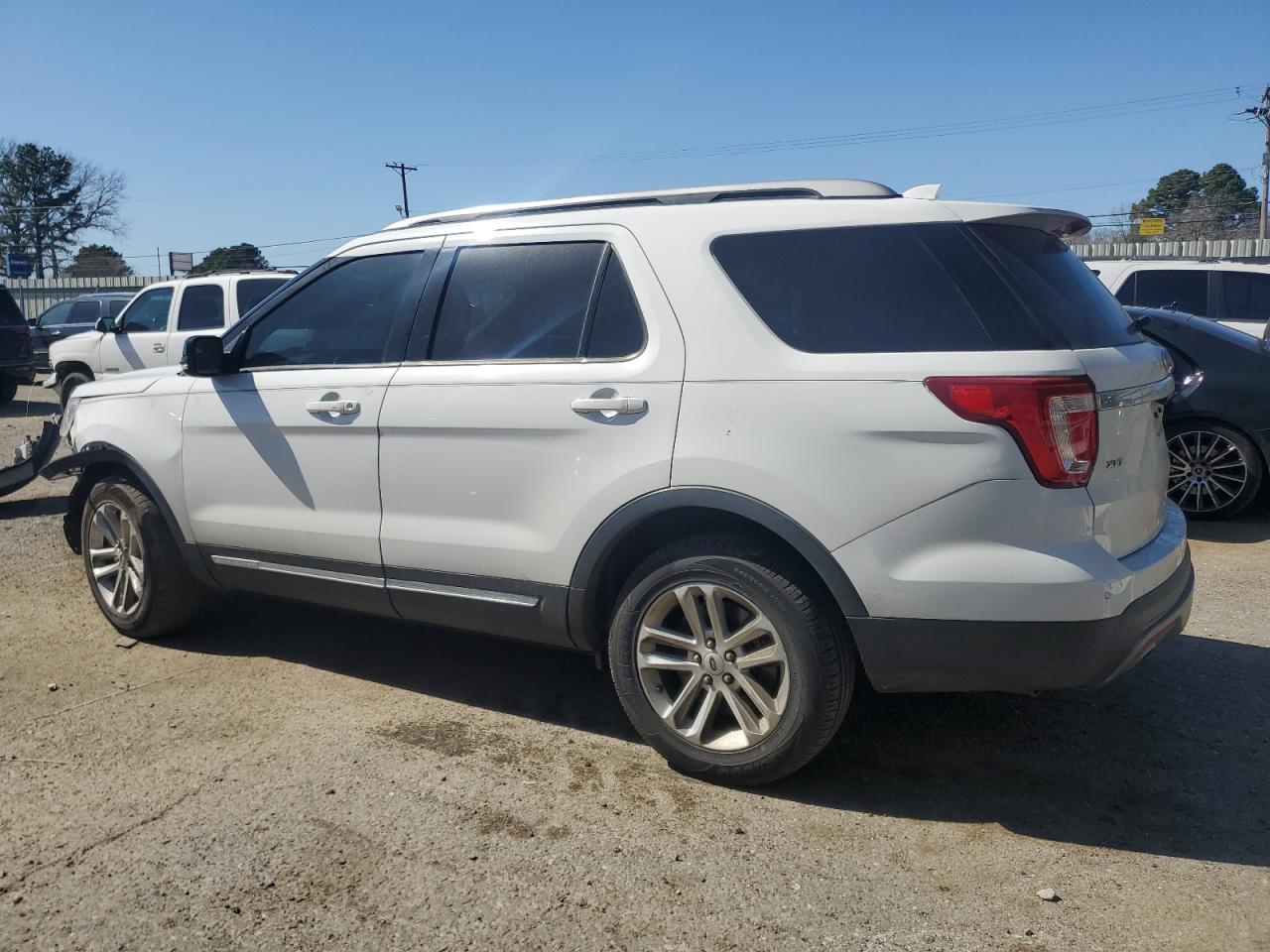 2017 Ford Explorer VIN 1FM5K7D88HGD78042 Copart auction photo, front end / minor dent/scratches damage thumbnail 2