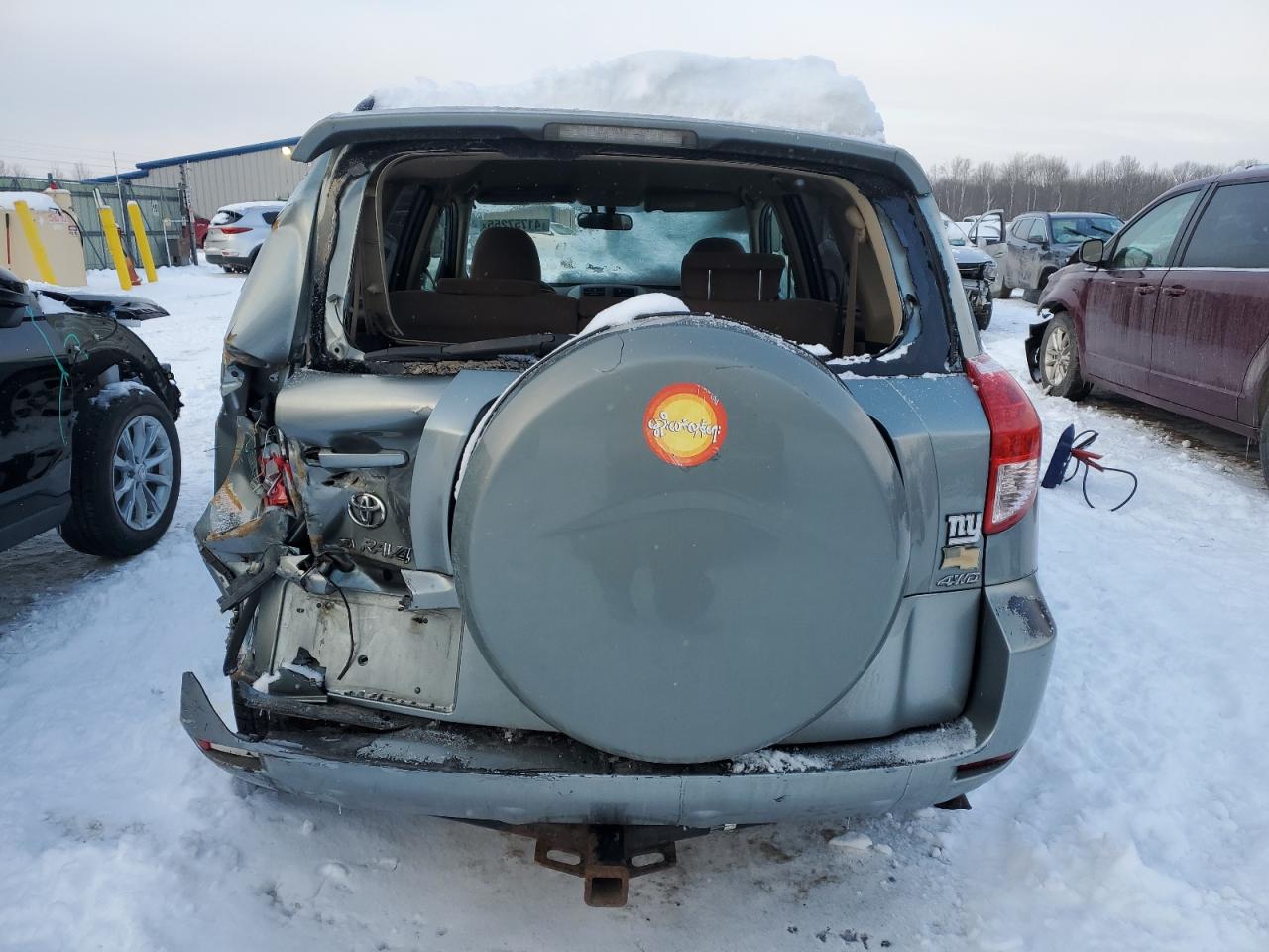 2006 Toyota RAV 4 VIN JTMBD35V065040142 Copart auction photo, rear end / minor dent/scratches damage thumbnail 6
