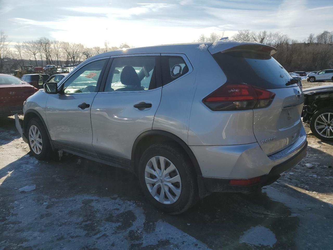 2017 Nissan Rogue VIN 5N1AT2MV8HC784172 Copart auction photo, front end damage thumbnail 2