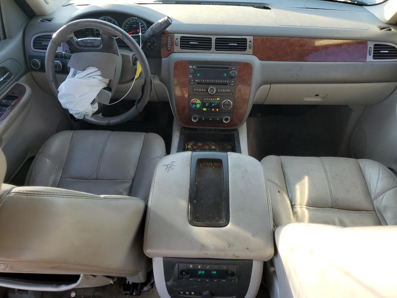 2009 Chevrolet Tahoe VIN 1GNFK23099R214447 Copart auction photo, front end damage thumbnail 8