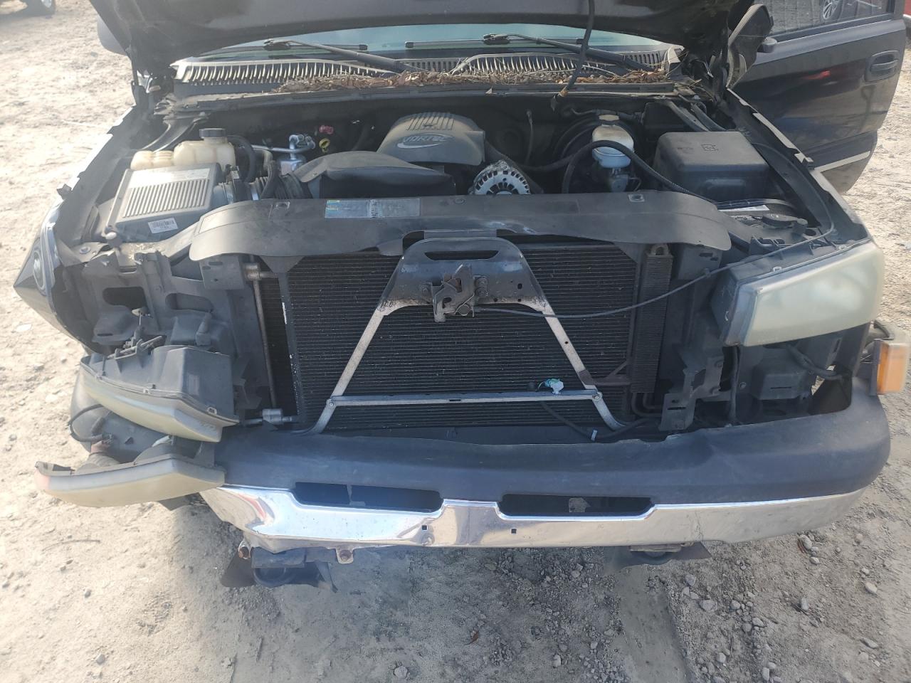 2006 Chevrolet Silverado VIN 2GCEC13V261197048 Copart auction photo, front end damage thumbnail 12