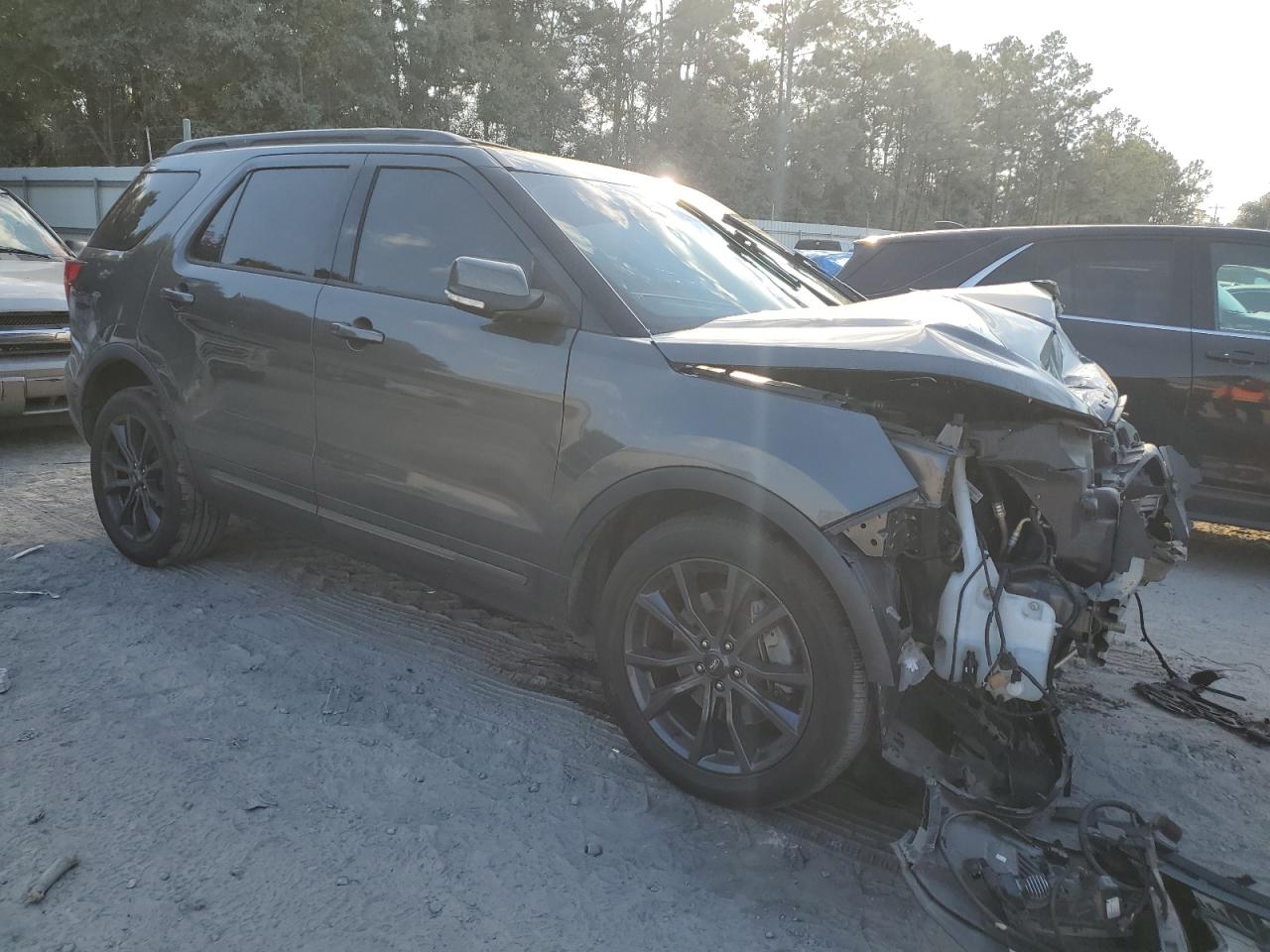 2018 Ford Explorer VIN 1FM5K7D81JGB75340 Copart auction photo, front end damage thumbnail 4