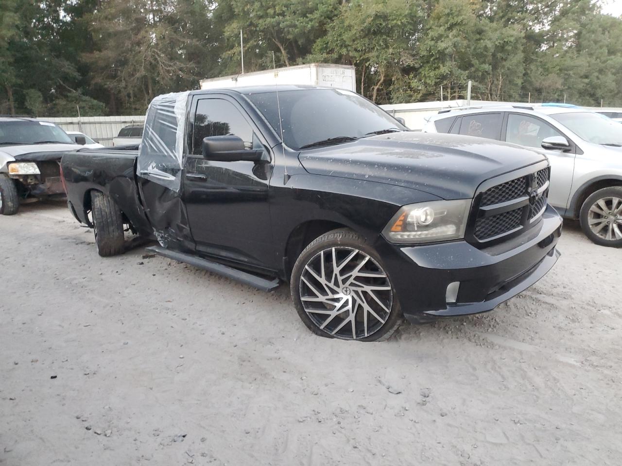 2015 RAM 1500 VIN 1C6RR6FT9FS506125 Copart auction photo, rear end / side damage thumbnail 4