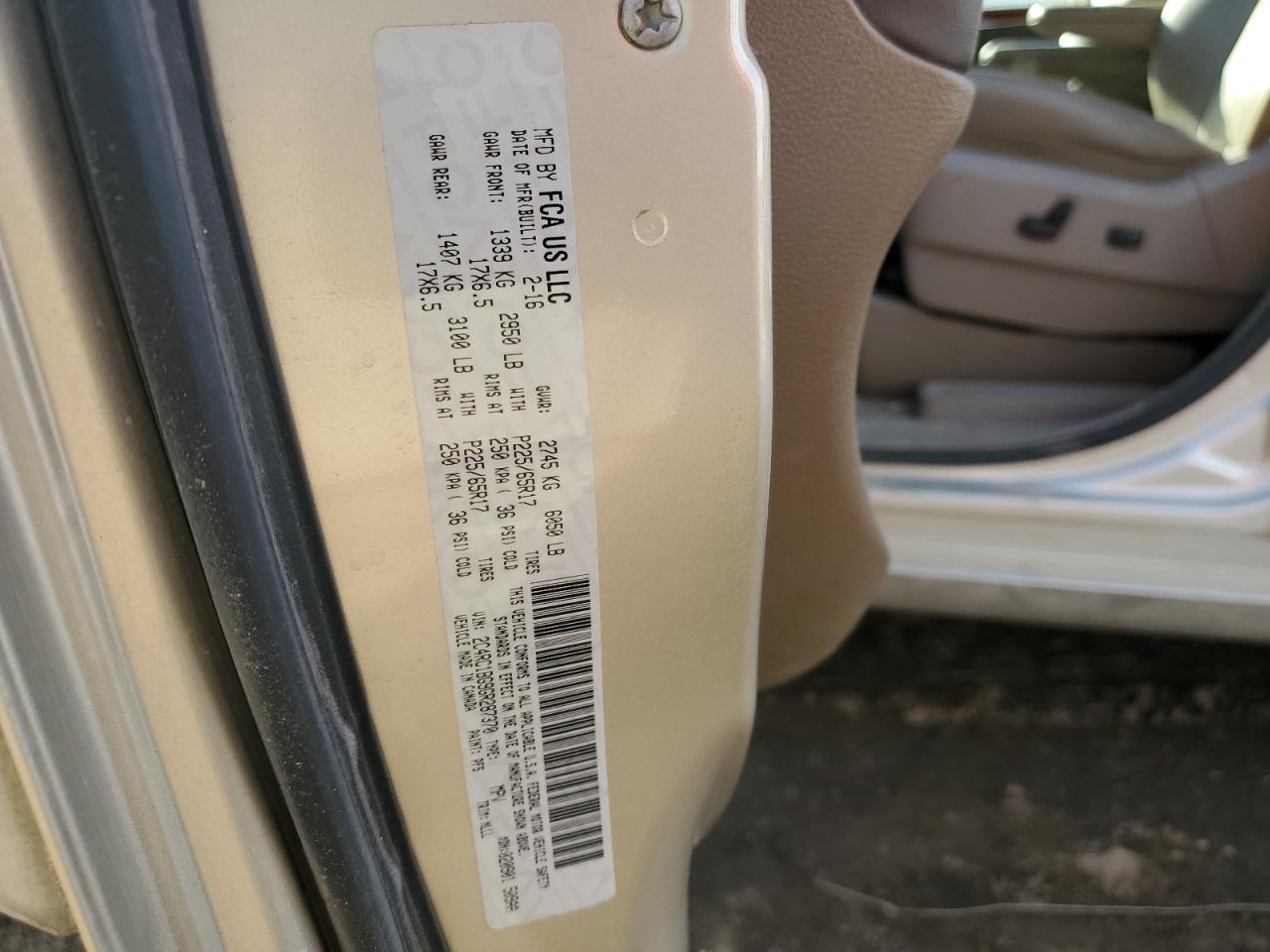 2016 Chrysler Town & Country VIN 2C4RC1BG9GR287370 Copart auction photo, front end damage thumbnail 13