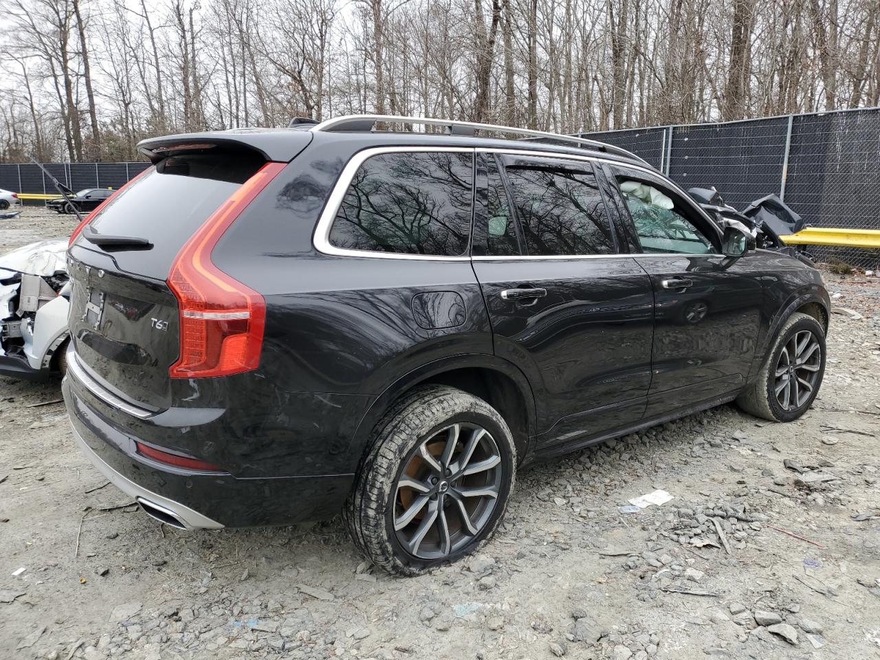 2017 Volvo XC90 VIN YV4A22PK2H1129023 Copart auction photo, undercarriage / minor dent/scratches damage thumbnail 3