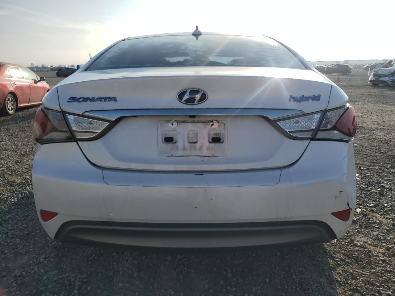 2015 Hyundai Sonata VIN KMHEC4A47FA133584 Copart auction photo, all over damage thumbnail 6