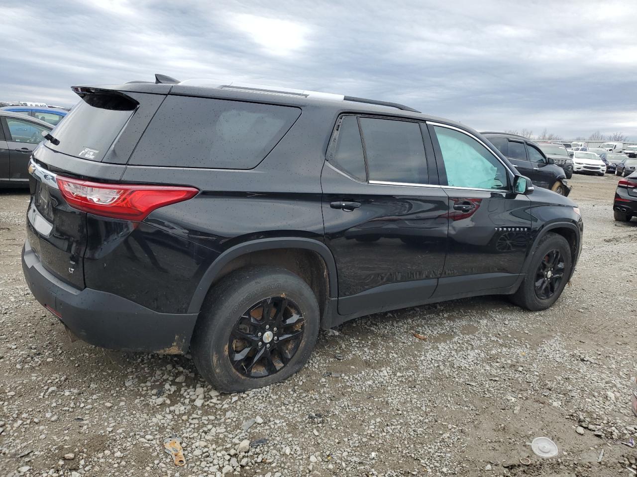 2018 Chevrolet Traverse VIN 1GNERGKW0JJ175793 Copart auction photo, front end damage thumbnail 3